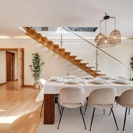 Premium Cascais Living With Swimming Pool Апартаменты *