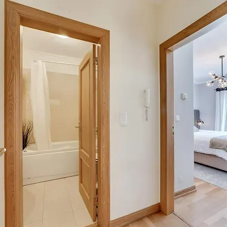 Premium Cascais Living With Swimming Pool Апартаменты *