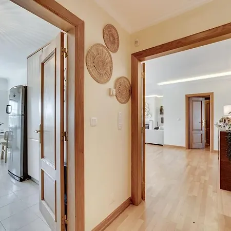 Апартаменты Premium Cascais Living With Swimming Pool *