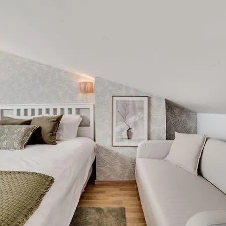 Апартаменты Premium Cascais Living With Swimming Pool *