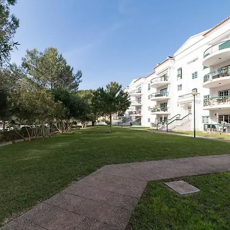Апартаменты Premium Cascais Living With Swimming Pool Алкабидеше