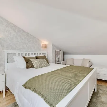 Premium Cascais Living With Swimming Pool Апартаменты *