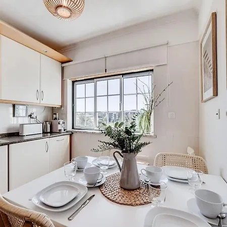 Premium Cascais Living With Swimming Pool